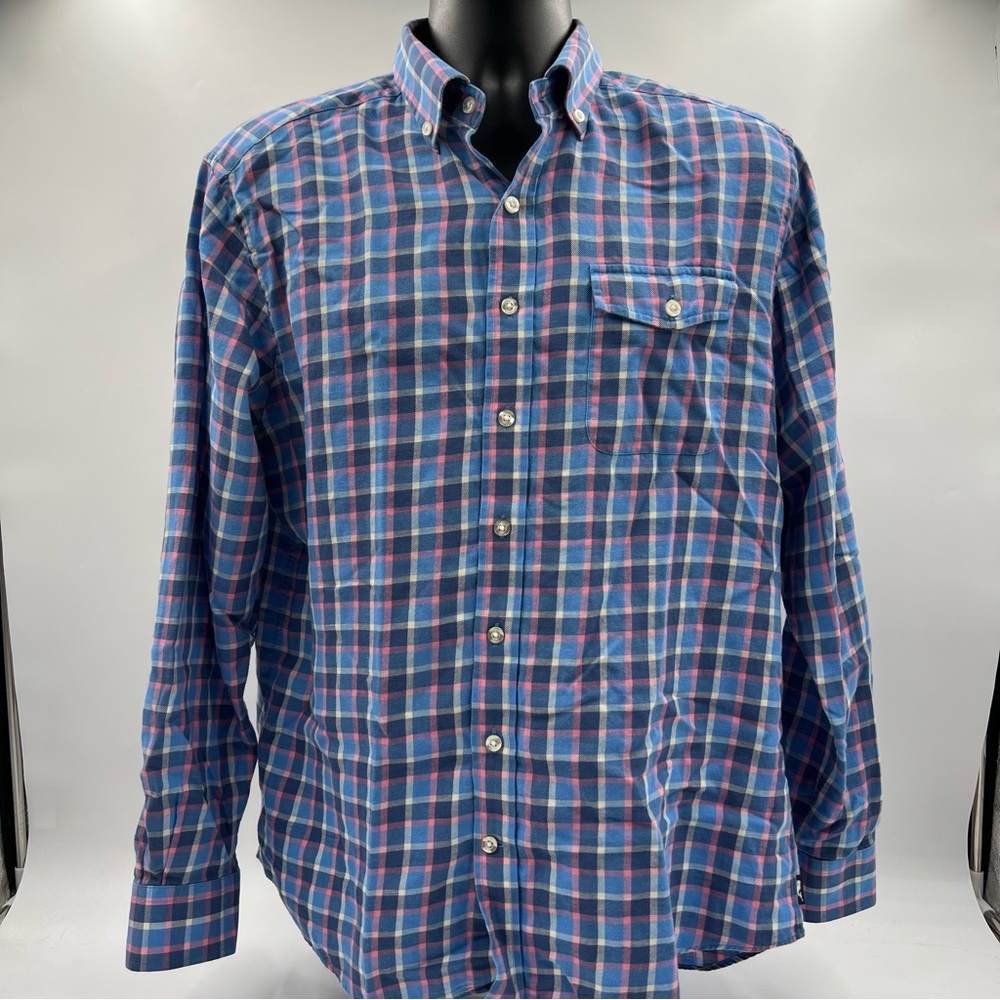 Men's Vineyard Vines slim fit Crosby shirt SZ Large. Blue pink plaid button down